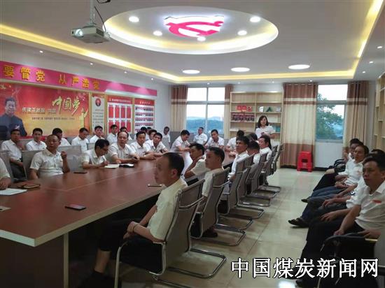 茶山区老总_贫困山区的孩子图片(3)